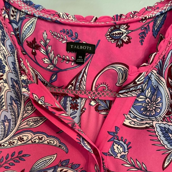 Pink blouse - Picture 2 of 6